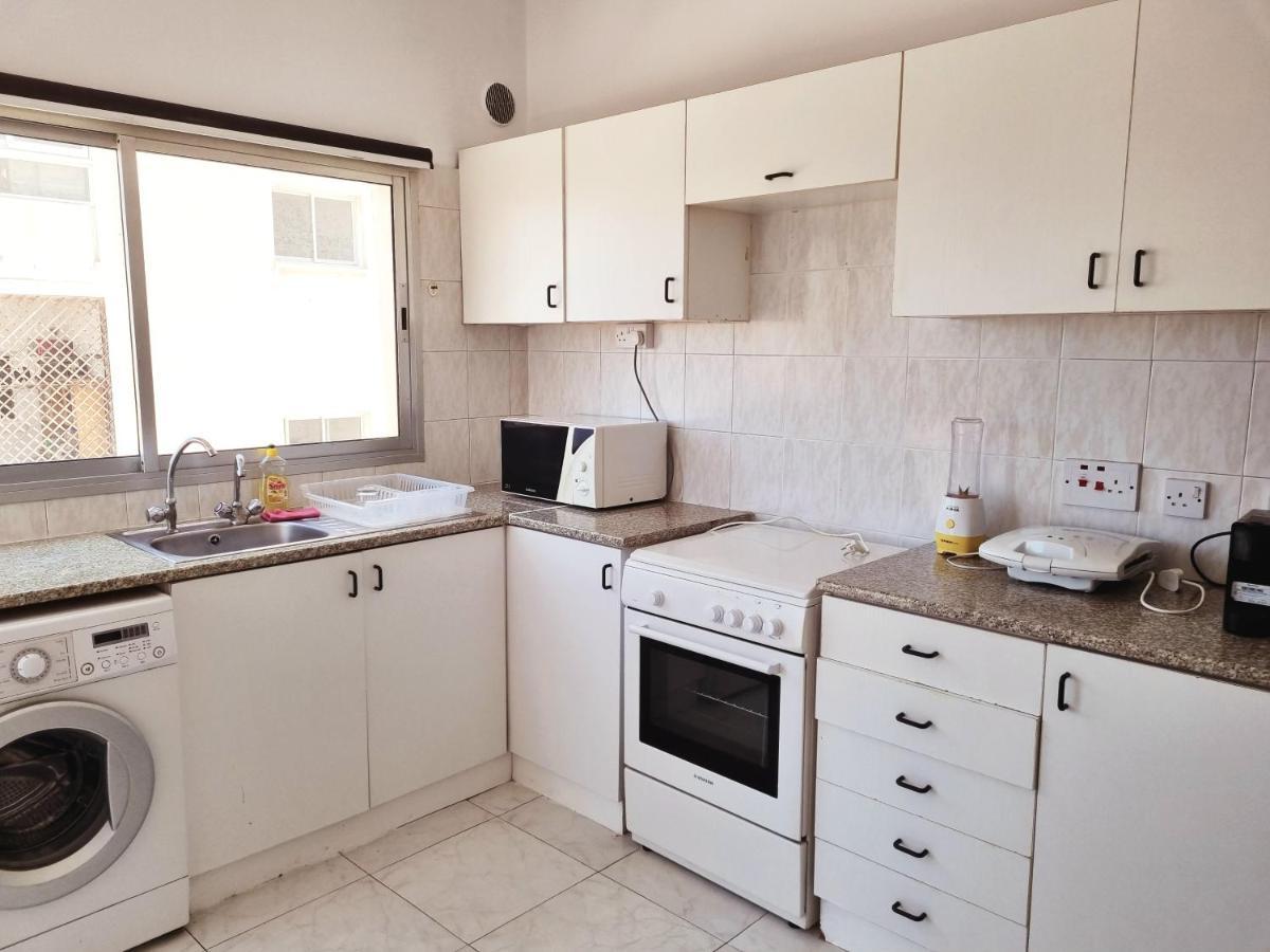 Ikaros Boutique Apartment Лимасол Экстерьер фото