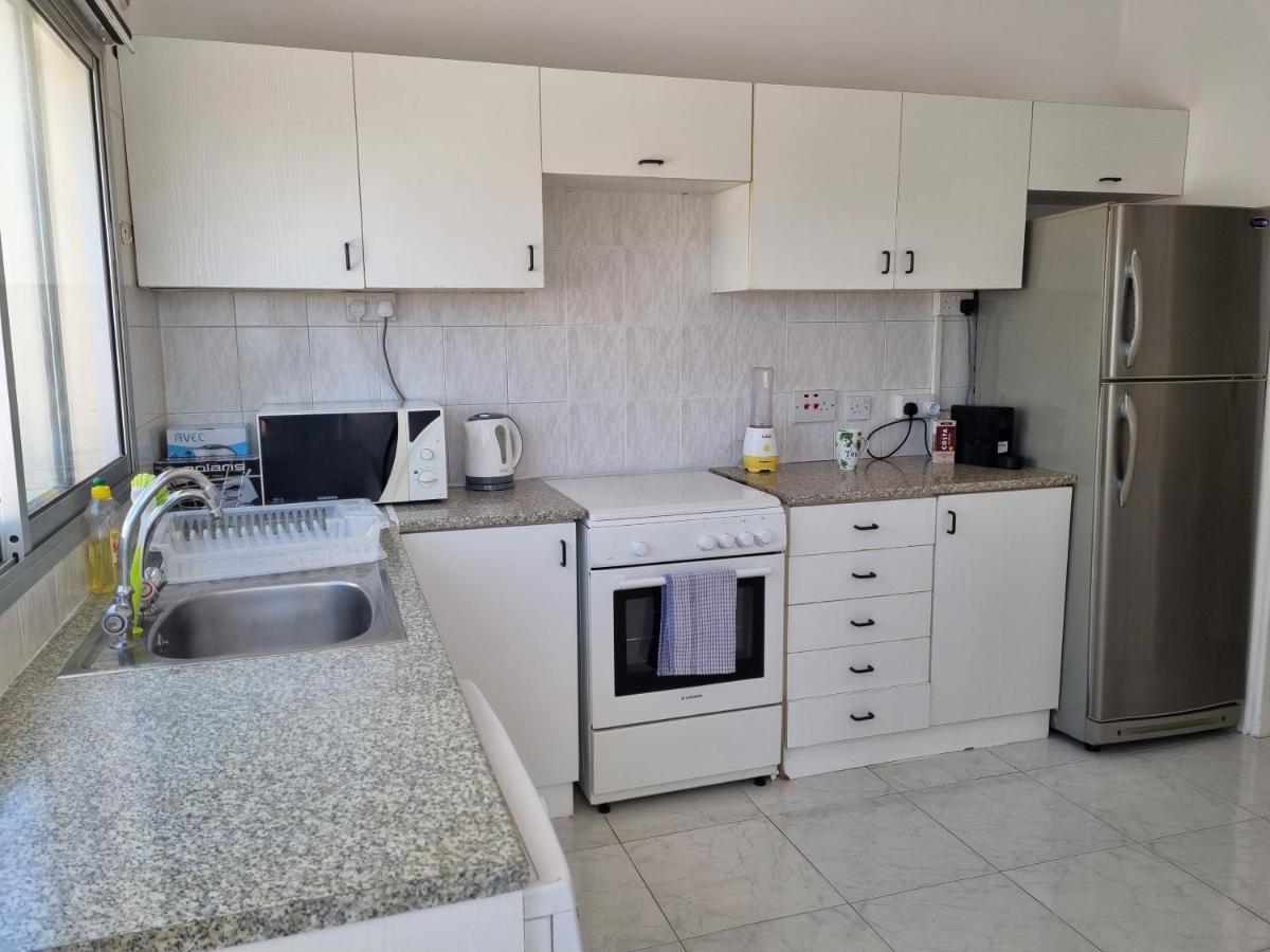 Ikaros Boutique Apartment Лимасол Экстерьер фото